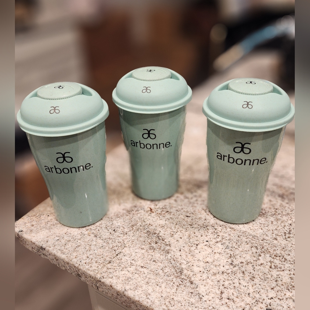 Arbonne set of 3 Salad Containers